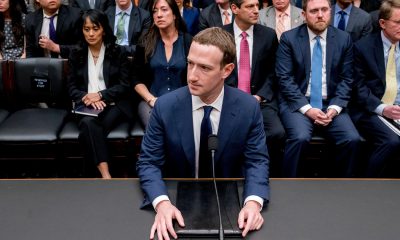 Facebook Embroiled In Yet Another Controversy,Startup Stories,2018 Technology News,Startup News India,Facebook CEO Mark Zuckerberg,Cambridge Analytica data leaks issue,Facebook Controversy,Facebook Data Leak Controversy,Facebook Embroiled Controversy